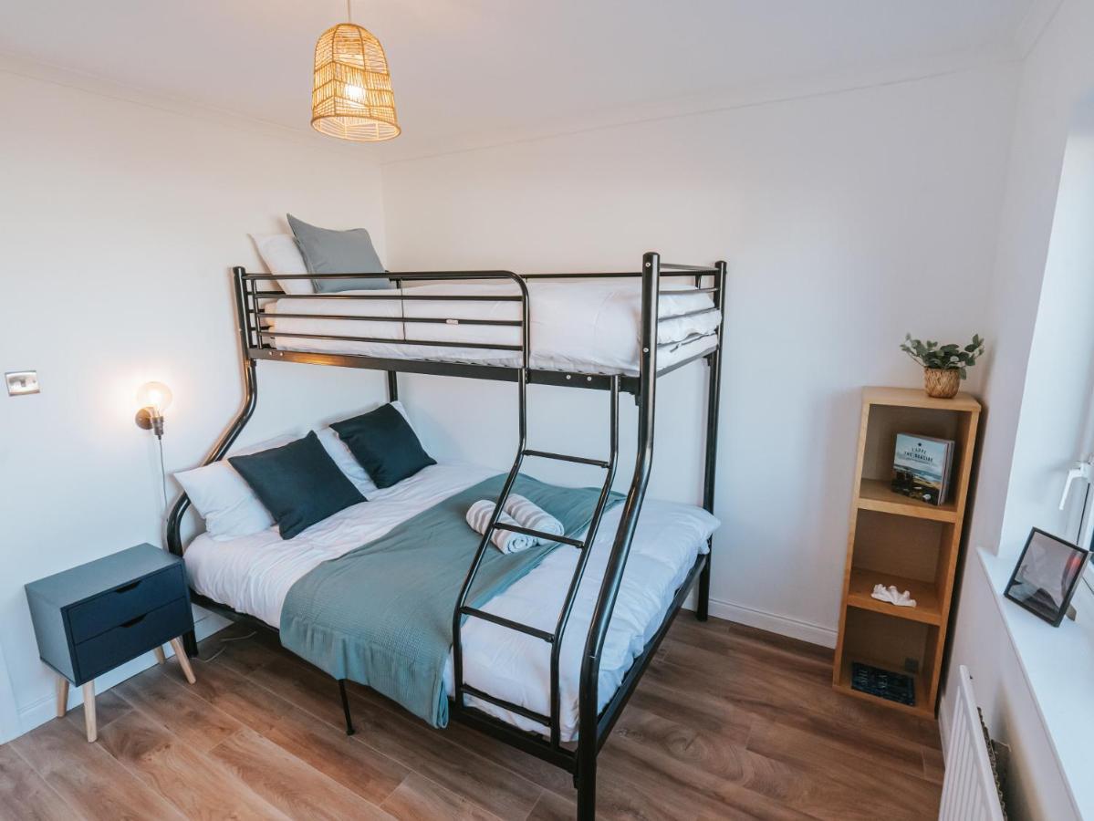 קאסלרוק Tideaway - Cosy Seaside Village Bungalow Near Beach מראה חיצוני תמונה
